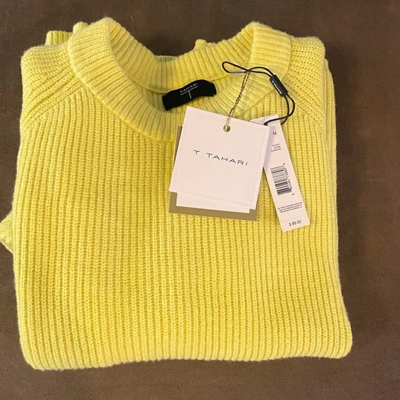 ❌ SOLD 🌟 Tahari Sunshine Yellow Sweater | Size M Top Shirt Blouse Tunic - Picture 6 of 6